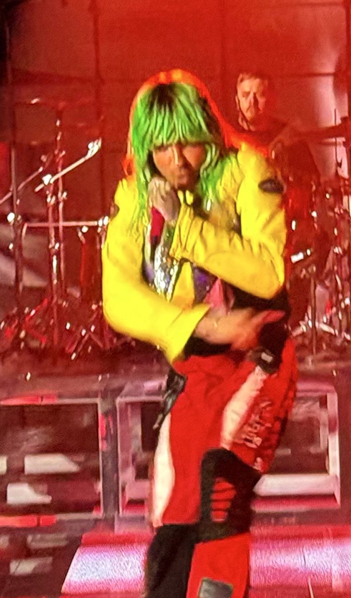 TheRealJudger's tweet photo. Werde meinen Kids erzählen das wär BILLie Eilish… #gntm https://t.co/L2efbNd015