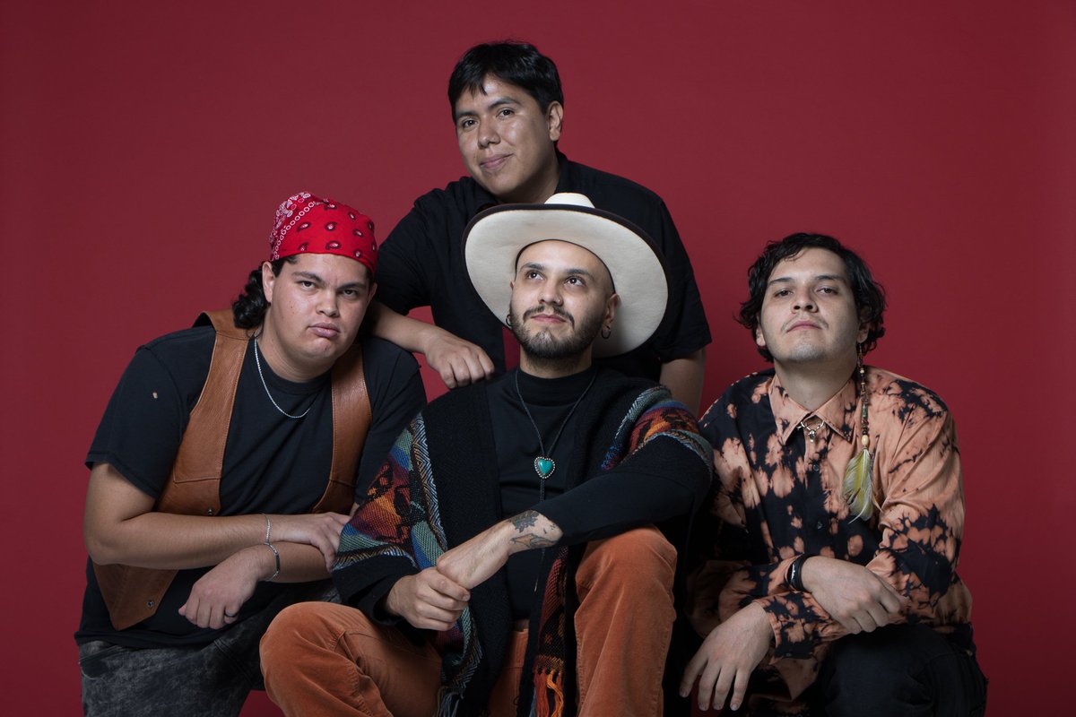 Ya viene el CONDOR: 11 DE JULIO❗
Nuestro próximo sencillo 💿🪽 pronto disponible en todas nuestras plataformas digitales 🎶

Gracias #alquimiaestudio 🎧 por el enorme apoyo en la producción de este nuevo material.
Síguenos y escucha nuestra música 🔥

🎨 Adrián y 📸 <a href="/soyzali/">Soy Zali</a>