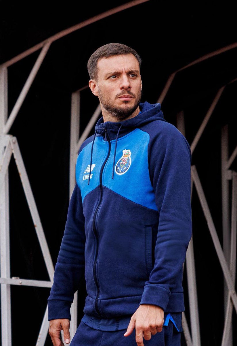 بعد خسارة بورتو اليوم امام انتر ميامي يجب طرد هذا المتدرب الارجنتيني من تدريب الفريق