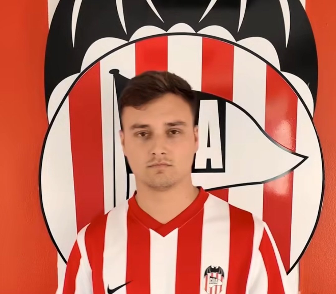 Otro ex del <a href="/RIBARROJACF1942/">RIBARROJA C.F.</a> que ficha por el <a href="/cdacerooficial/">Club Deportivo Acero</a>.
Muchas suerte @15roos !!!👏👏👏👏