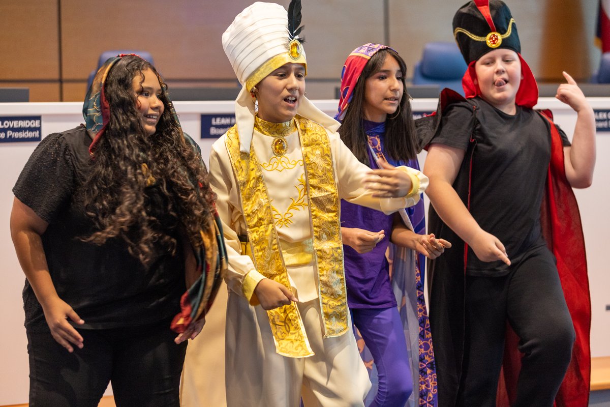 EL Paso ISD Fine Arts (@episd_finearts) on Twitter photo The Moreno & Montessori Elementary Drama program performed a portion of their live production play of " Disney's Aladdin Kids", at yesterday afternoons board meeting. Board members and guest really enjoyed the show as the students gave an amazing performance. <a href="/ELPASO_ISD/">El Paso ISD</a> The Moreno & Montessori Elementary Drama program performed a portion of their live production play of " Disney's Aladdin Kids", at yesterday afternoons board meeting. Board members and guest really enjoyed the show as the students gave an amazing performance. <a href="/ELPASO_ISD/">El Paso ISD</a>