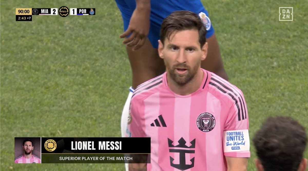 I tuned in hoping and praying that Intermiami wont face an humiliating loss, but this dude, the greatest of all time asked me to hold😭😭🙏