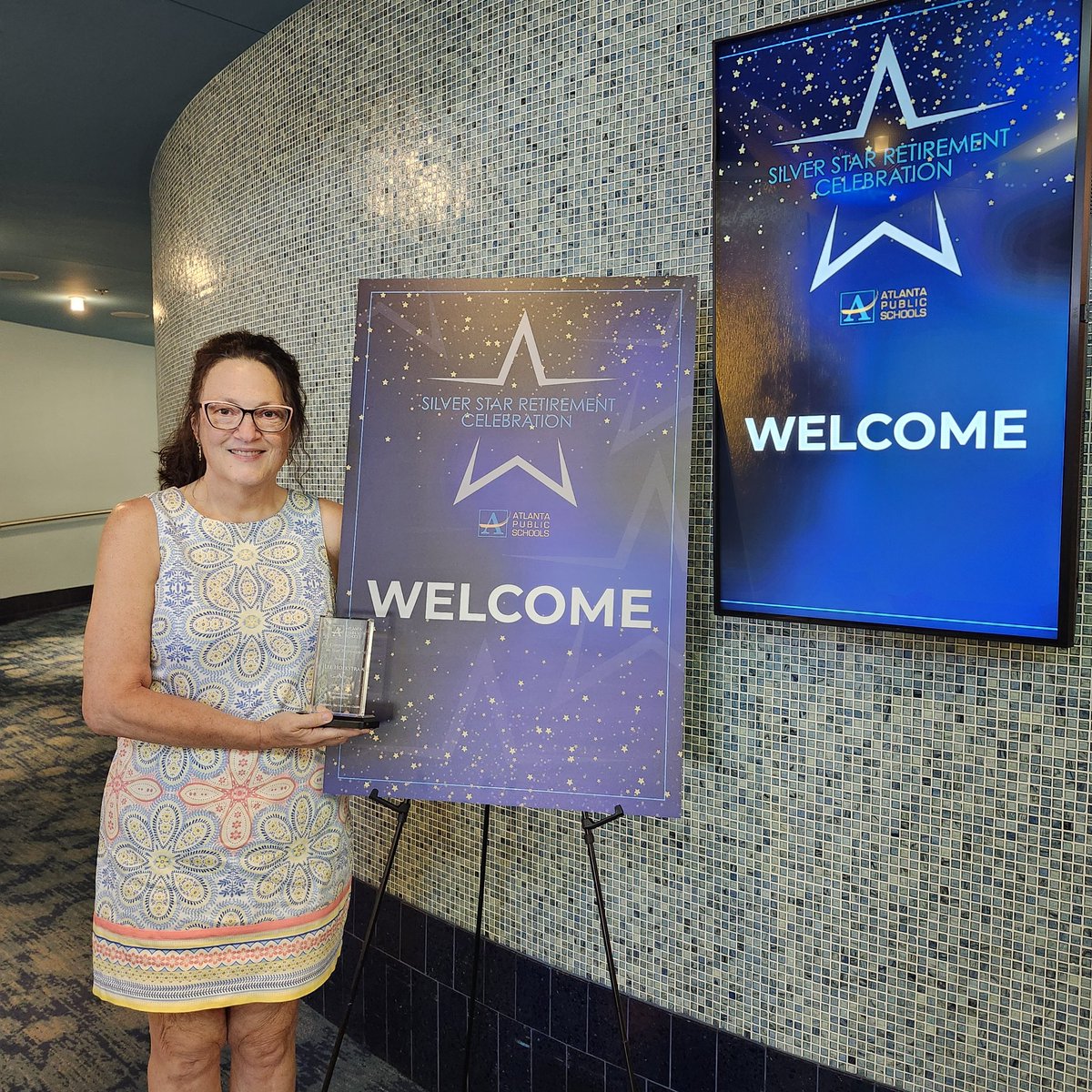 Lee Hoekstra tweet media