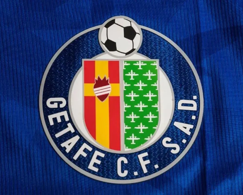 أفادت صحيفة التايمز أن مجموعة فينوي سبورتس (FSG)، المالكة لنادي #ليفربول، مهتمة بالاستحواذ على نادي خيتافي الإسباني.

وفي وقت سابق من هذا العام، ارتبط اسم المجموعة بالاستحواذ على نادي ملقا الإسباني بعد انسحابها سابقًا من محادثات شراء نادي بوردو الفرنسي الصيف الماضي.

#قشاش