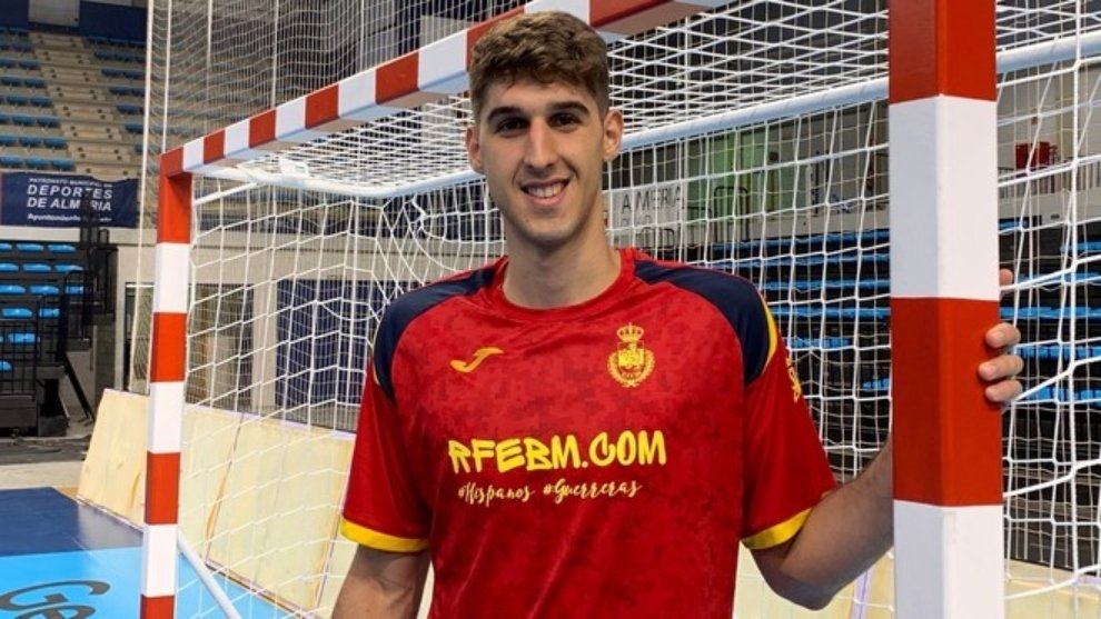 El Pelotazo (@elpelotazocsr) on Twitter photo 🗣️ Antonio Serradilla, campeón de la Champions de balonmano y su historia de superación en <a href="/elpelotazocsr/">El Pelotazo</a>
"Cuando llegó el cáncer, extirpar el ojo era la opción más dura pero la más segura. Fue una decisión muy complicada"
📲 #ProgramónMorrocotudo 🗣️ Antonio Serradilla, campeón de la Champions de balonmano y su historia de superación en <a href="/elpelotazocsr/">El Pelotazo</a>
"Cuando llegó el cáncer, extirpar el ojo era la opción más dura pero la más segura. Fue una decisión muy complicada"
📲 #ProgramónMorrocotudo