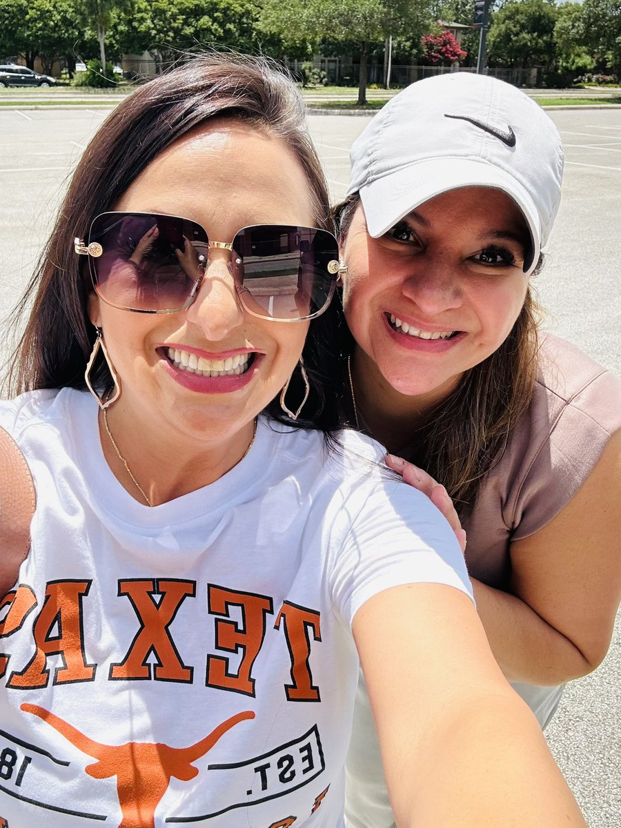 Sherry Mireles (@sherrymireles) on Twitter photo Welcoming our new counselor Yvette Solis, to Patriot Country! She’s gonna fit right in! 🩷<a href="/NISDCounseling/">NISD Counseling</a> Welcoming our new counselor Yvette Solis, to Patriot Country! She’s gonna fit right in! 🩷<a href="/NISDCounseling/">NISD Counseling</a>