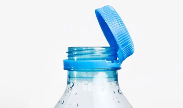 seni icat edenin şerefini sikeyim bi su dikleme zevkimiz vardı anasını siktşn attın burnumuza gözümüze götümüzd giriyorsun su içerken