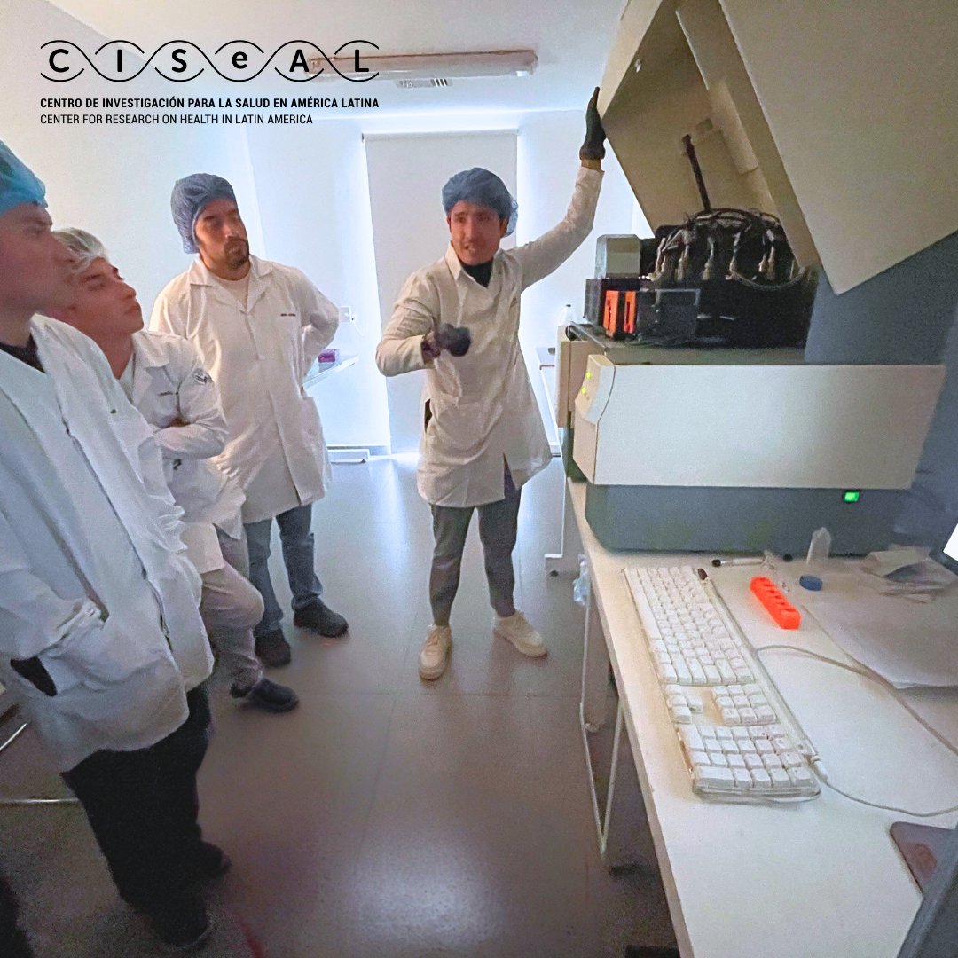CISeAL_PUCE's tweet image. 🔬 Estudiantes de 6to nivel de Microbiología realizaron prácticas de citometría de flujo en el CISeAL y conocieron nuestras instalaciones del campus Nayón.
Gracias por su visita e interés por la investigación científica.
#CISeAL #Microbiología #PUCE #CitometríaDeFlujo