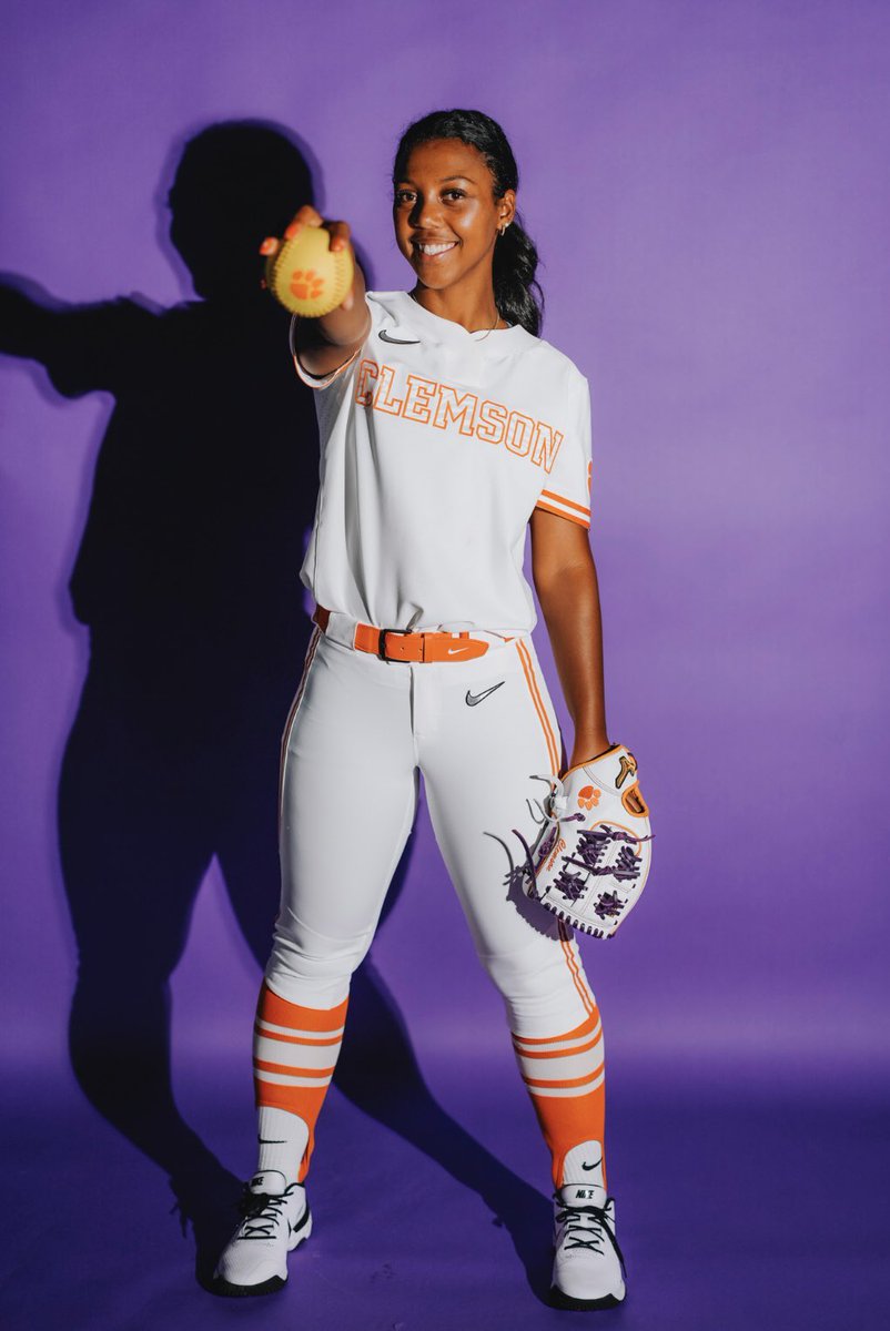 Sierra Maness - RHP/Utility - 2023 tweet media