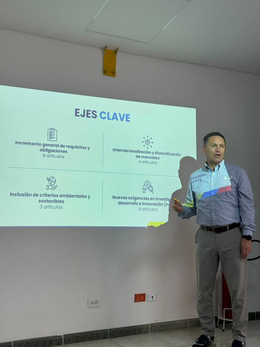 Analdex Colombia (@analdexcolombia) on Twitter photo #AnaldexEnLasRegiones Hoy estuvimos en Parque Sur, en acompañamiento a <a href="/ZFPalmaseca/">ZF Palmaseca</a>, en nuestro comité de comercio exterior, liderado por <a href="/DRengifog/">Diego Rengifo</a>, vicepresidente técnico de la Asociación. Ante los usuarios del Parque, se presentaron los más recientes cambios aduaneros y #AnaldexEnLasRegiones Hoy estuvimos en Parque Sur, en acompañamiento a <a href="/ZFPalmaseca/">ZF Palmaseca</a>, en nuestro comité de comercio exterior, liderado por <a href="/DRengifog/">Diego Rengifo</a>, vicepresidente técnico de la Asociación. Ante los usuarios del Parque, se presentaron los más recientes cambios aduaneros y
