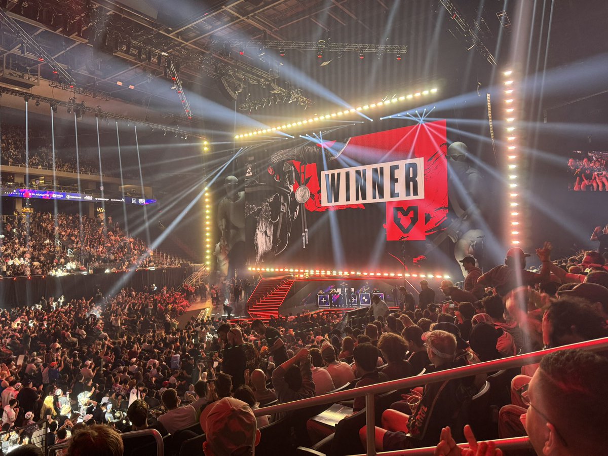 MOUZ schnappt sich Map 2 😍

Jetzt noch auf Nuke performen 🙌