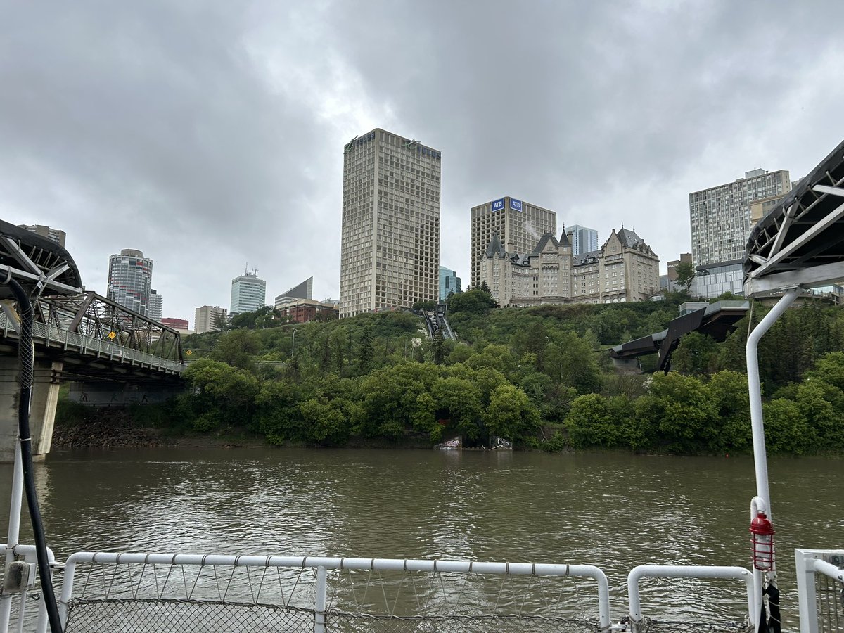 Bulavinaka's tweet image. With all the disruption in the world and its impact on the visitor economy, EDMH members must adopt a new perspective. What a way to start with a ride on the @YEGRiverboat looking back at our city. @ExploreEdmonton @TravelAlberta @DestinationCAN @CityofEdmonton @NovaHotels