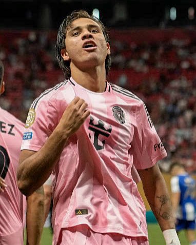 Liga Banco de Venezuela (@ligafutve) on Twitter photo 💎 • Telasco Segovia, un talento #HechoEnFUTVE siendo protagonista en el FIFA Club World Cup
😍 • Todavía tenemos fresco el recuerdo de los golazos que llegó a marcar en nuestra <a href="/LigaFUTVE/">Liga Banco de Venezuela</a> y no podemos estar más que orgullosos de verlo agitar las redes en un Mundial de Clubes 💎 • Telasco Segovia, un talento #HechoEnFUTVE siendo protagonista en el FIFA Club World Cup
😍 • Todavía tenemos fresco el recuerdo de los golazos que llegó a marcar en nuestra <a href="/LigaFUTVE/">Liga Banco de Venezuela</a> y no podemos estar más que orgullosos de verlo agitar las redes en un Mundial de Clubes