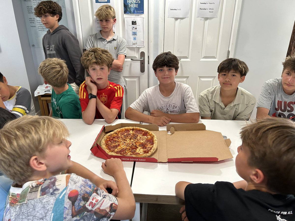 Tonight we say goodbye to Alvaro, who is leaving us early to go and play in a golf tournament at home. Goodbye and good luck! #OnceBerewallAlwaysBerewall #PartOfTheFamily