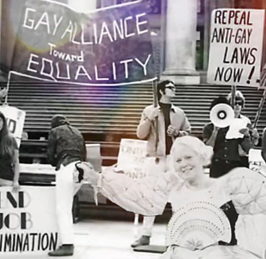 <a href="/xSha97/">Sara</a> Ho cominciato a vedere 👀 
degli atteggiamenti di donne che flirtavano 👹 tra di loro che a me non sono piaciuti 🏳️‍🌈🙅🏻‍♀️
mi sono sentita a disagio 🙂 
vi ho mandato a cagare tutti e ho detto: 
belle fatevelo da sole io me ne vò🏃🏻‍♀️