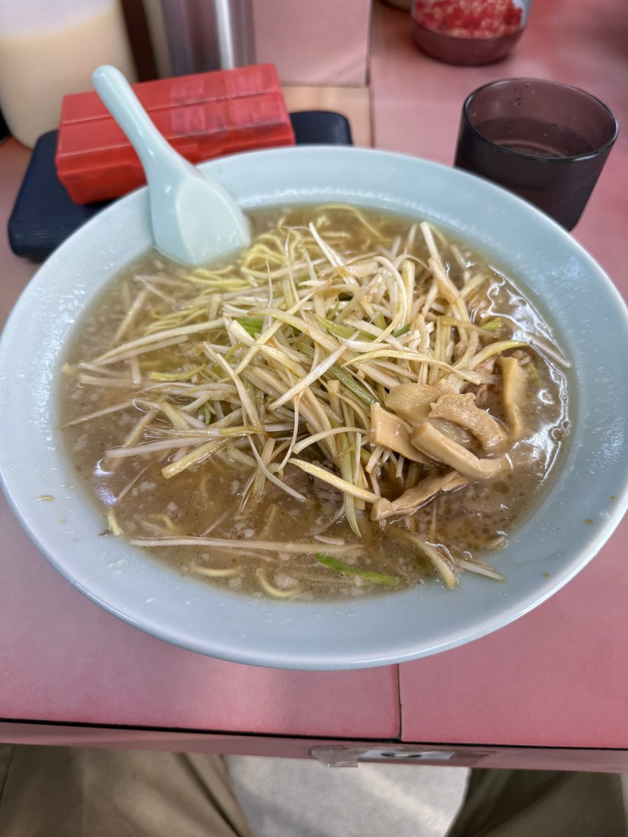 おはよーございます( ੭ ˙ᗜ˙ )੭今日誕生日_|￣|○また歳を取り､なぜか誕生日の日は必ず嫌な仕事にあたる……こんな日は1日好きな事やってたい⤵︎ ︎