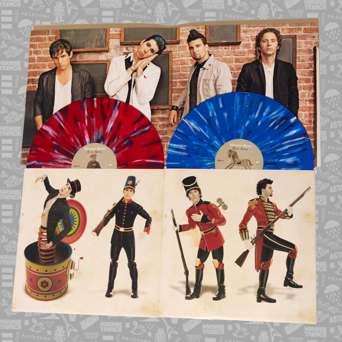 Sneak peak of our box set exclusive Ever After vinyl ❤️💙

06/27
