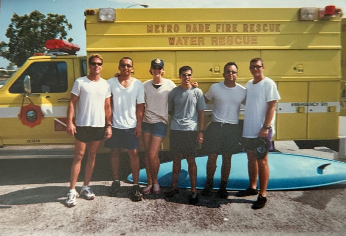 MDFRChief's tweet image. Today, I had the honor of recognizing @miamidadefire FF Debbie Hope for 25 years of dedicated service. As classmates from Recruit Class 85, it’s a proud moment to see her guiding the next generation of firefighters with the same passion she’s shown throughout her career.