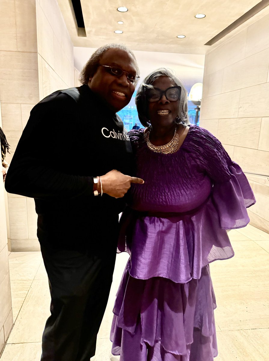 📸 The LEGENDS united after Project Unity's "Together We Sing" event at the Dallas Symphony Orchestra. 

👉 Swipe to see moments with Curtis King, The Legendary Clark Sisters, and Grammy Award Winning Legend Linda Searight. 

#dallas #clarksisters #grammy #projectunity #tbaal