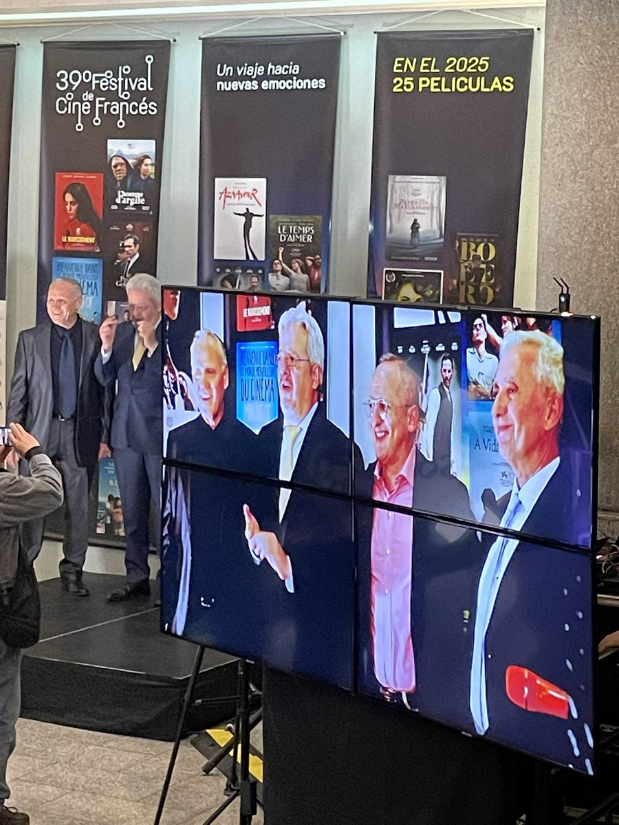 Inauguración del 39 Festival de Cine Francés . Un placer recibir a tantos visitantes . Empieza al público a partir de mañana y durante 4 semanas. Les esperamos