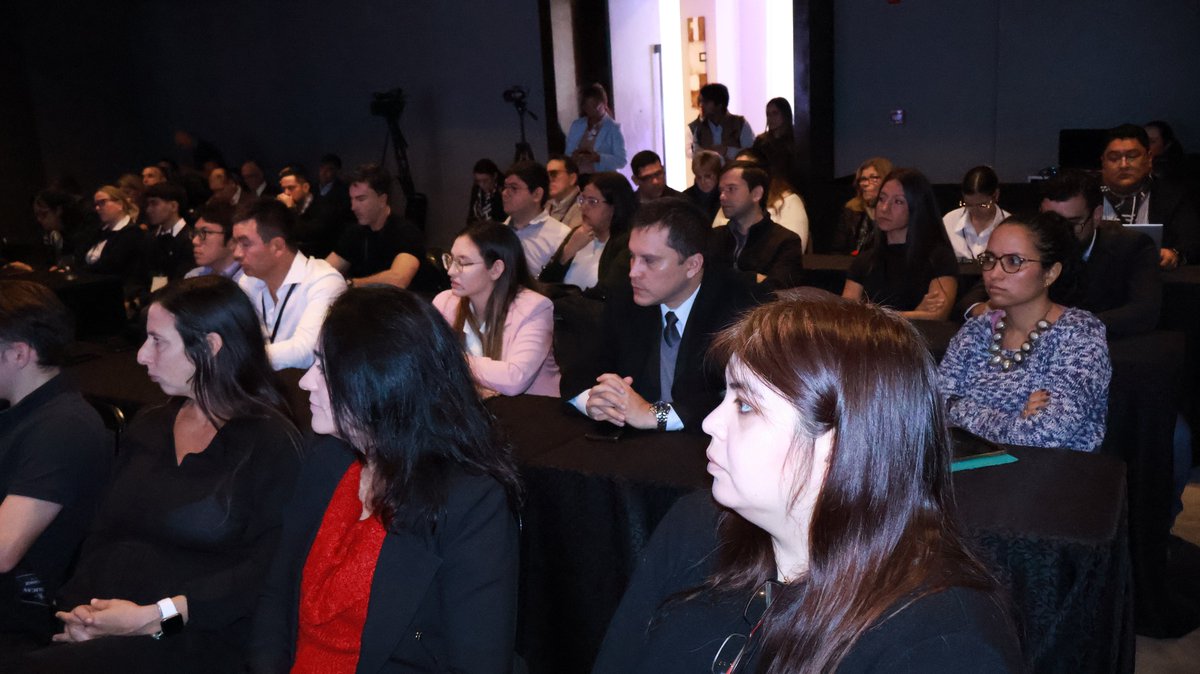 Encuentro de Incubadoras = hoja de ruta clara p/ fortalecer el ecosistema emprendedor pyo. Desde GEN Paraguay celebramos la iniciativa del @Vicemipymes en el marco de #ParaguayTechWeek: certificación, financiamiento y articulación real para incubadoras y aceleradoras del país. 🇵🇾