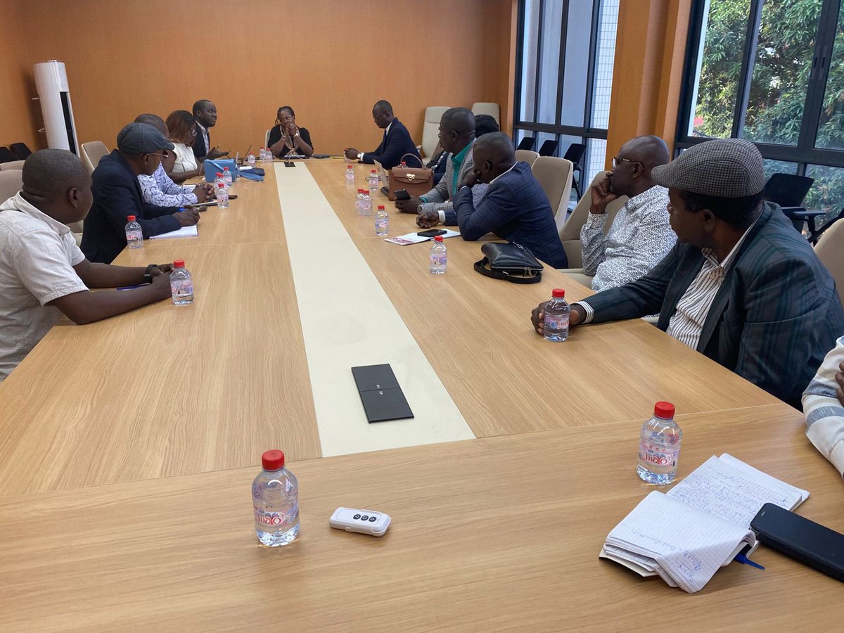 Sous l'impulsion de Madame la Ministre, Secrétaire Exécutive, la Commission Climat du Bassin du Congo (CCBC) est fière de vous annoncer des avancées majeures pour la Radio Télévision du Bassin du Congo (RTBC) !

Une équipe d'experts media, composée de Mr Ousmane Ndiaye, de Mme