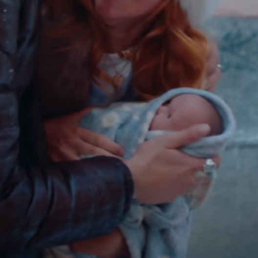 el bebé de juguete estoy llorando