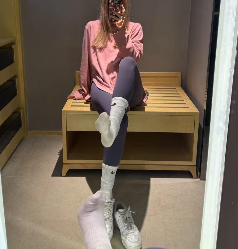 贱狗能忍住不放大？
#原味白袜