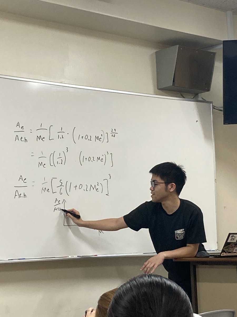 ハイブリッドロケット講習会難しいですがみんなで協力して頑張っています😓😓
この講習会には1年生もいるので<a href="/roboconmann/">R：たまりん</a> 先輩が分かりやすく説いてくれています。