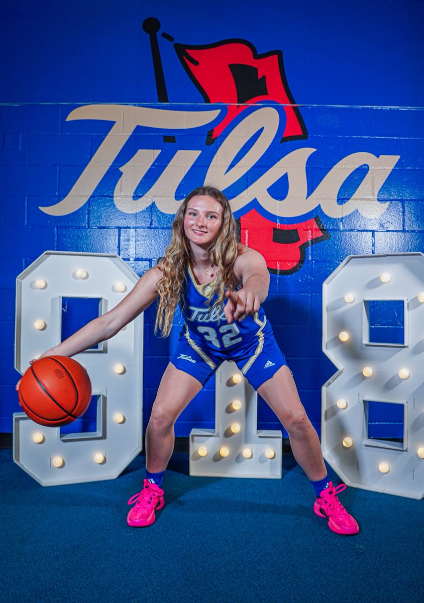 CamSchmidt08's tweet image. After a great unofficial visit and conversation with @angienelp, I am excited to announce that I have received an OFFER from @TulsaWBB!!
Thanks for the hospitality @CoachTayReed, @CoachBrotherton, @CoachMaiyaM!!
#ReignCane 🌀 🌀