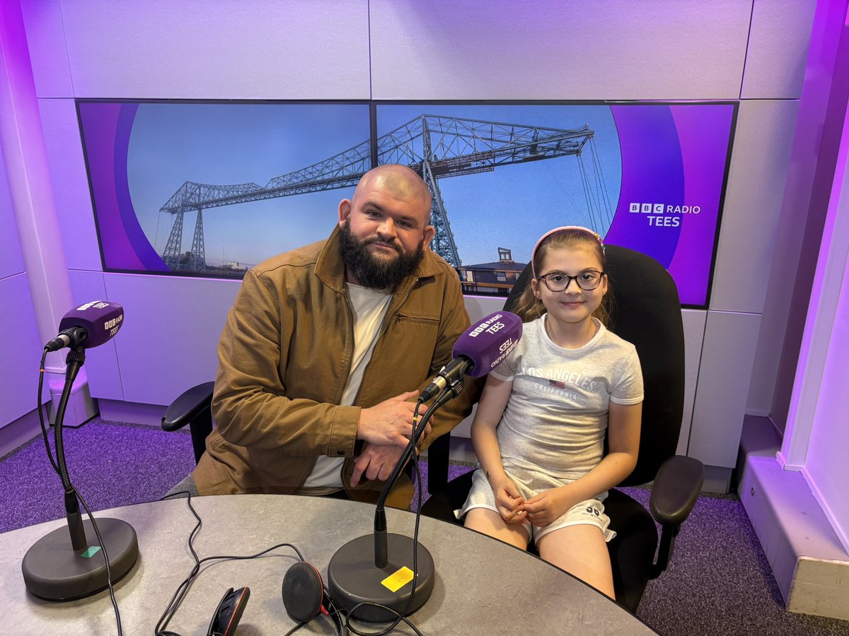 Chatting to <a href="/GaryAPhilipson/">Gary Philipson</a> on <a href="/BBCTees/">BBC Tees</a> Radio today to talk all things HOW TO TRAIN YOUR DRAGON 

Tune in. 

This film is still #1 in the world.