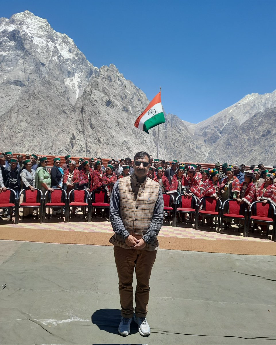 rajeshjaswalpro's tweet photo. @शिपकी-ला (भारत-त���ब्बत सीमा)......... भारत माता की जय। #ShipkiLa https://t.co/qG4xBZhBbu