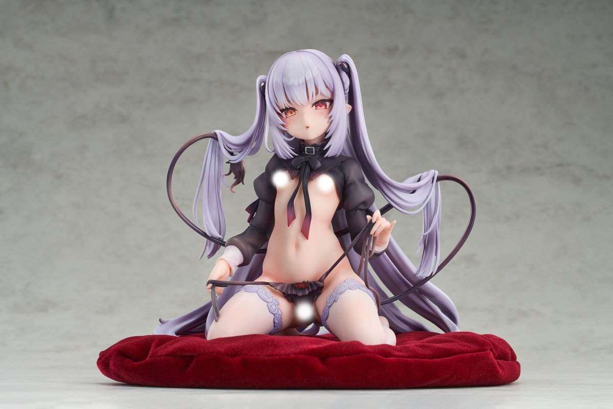 新商品情報！：😈「クロエ」😈

■仕様：1/6スケール
■全高：約180mm
■価格：29,370円（税込）
■イラストレーター：玉之けだま<a href="/kedamaa/">玉之けだま😈</a>

▼商品情報&amp;無修正イメージはこちら 
amiami.jp/top/detail/det…

～ご予約開始～ 
#unbound #Amiami #玉之けだま