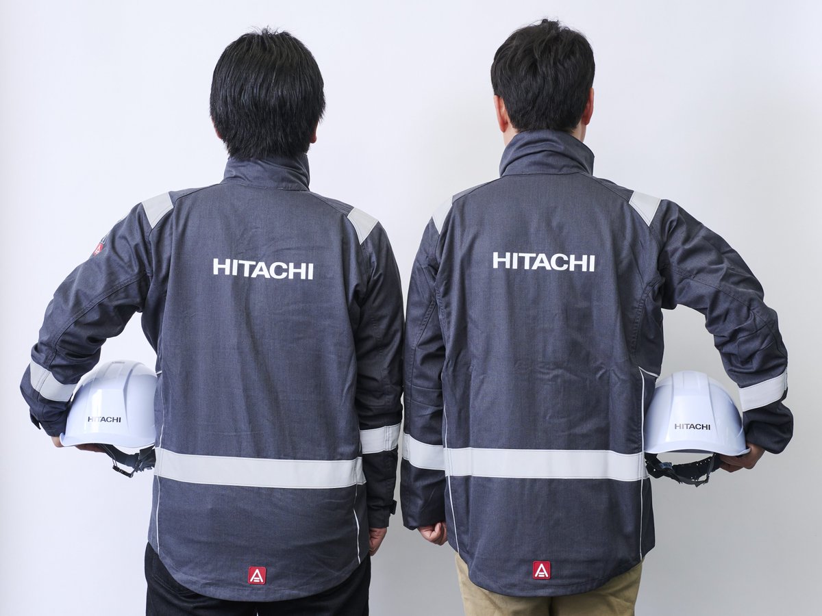 HitachiEnergyJP's tweet image. 日立エナジーは、2025年4月の日立グループブランドデザイン刷新にともないワークウェアやヘルメットのデザインを一新しました✨日立グループの一体感を表す"HITACHI"のロゴをトレードマークに、スタイリッシュな印象になりました!…