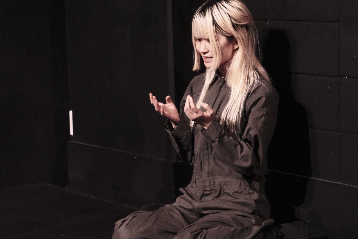 本日15:30から、餓チーム5公演目です‼️
あと残り2回かぁ、バラバラし足りないです
当日券もございます✨️
今日も例に漏れず くそあちーので熱中症に気を付けてお越しくださいませ🔆🥵
 #ドウトク2025