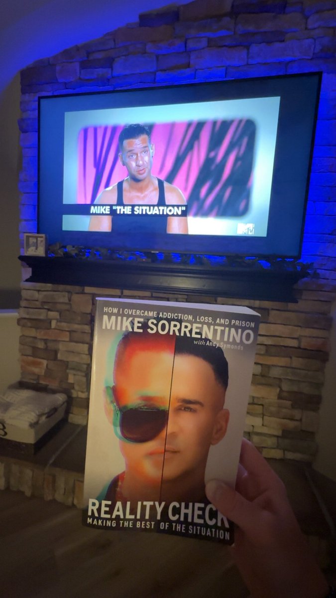 Drakegoat12345's tweet image. Reading @ItsTheSituation book and watching jersey shore! #YeahBuddy #Jshore @sallyannsalsano