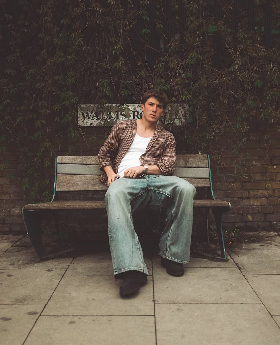 happy birthday ole romeny
pemain bola terganteng sedunia✨
doanya simpel aja tetep jadi ganteng dengan outfit yg kece2, lolos pildun itu bonus