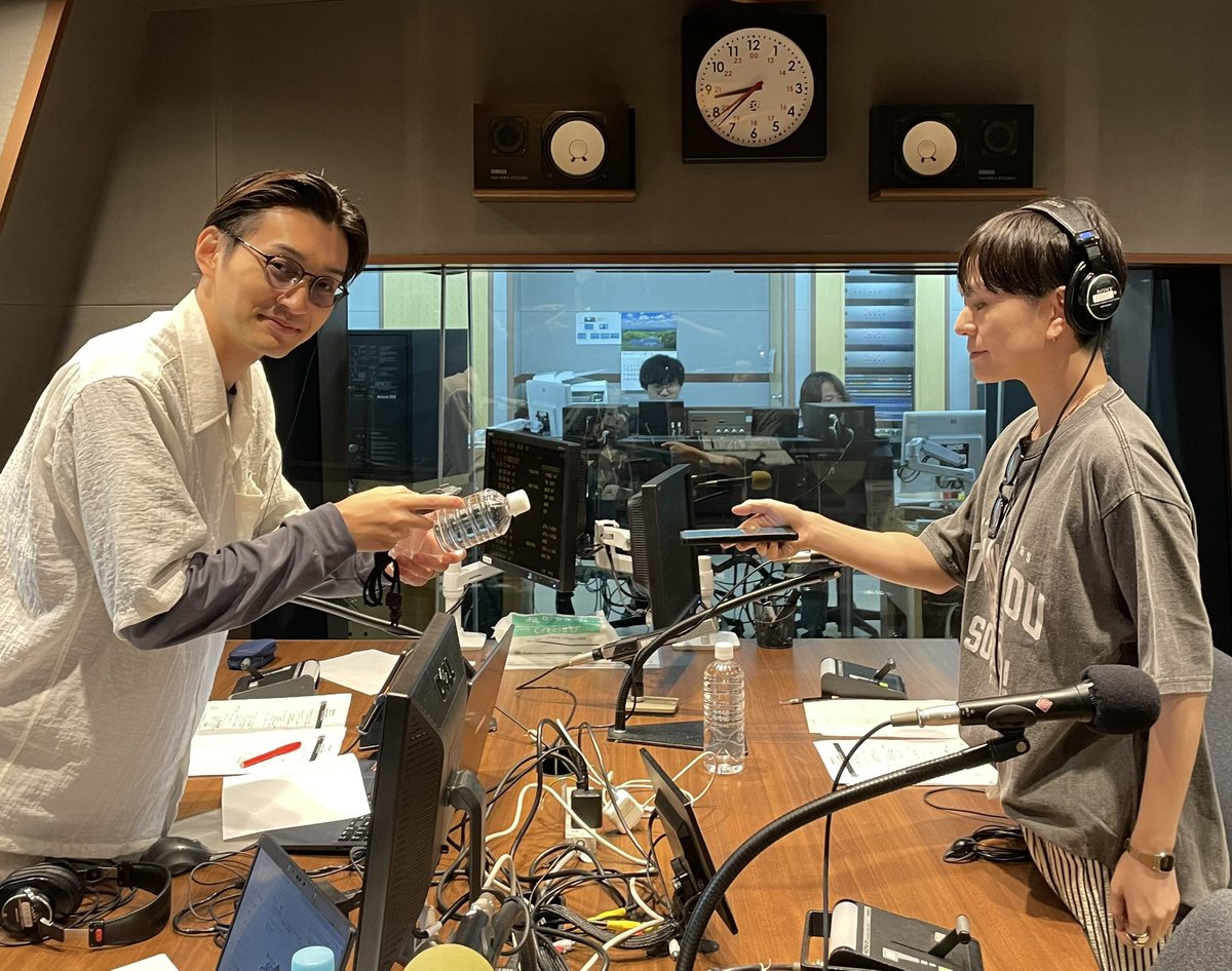 ＼\ 石田佳名子 さんIN〜〜〜✊✨🐩/／

本日のテーマは…

「コンビニG.O.A.T. 」🍦🧃
ゴートリーの皆さんの素敵なコンビニの思い出を教えてください😉✉️

Xでも感想をポストしてくださると嬉しいです！💬✨

今日のお写真はコンビニ店員さんとお客さんの一コマ🎞️

#ゴートJFN
#石田佳名子