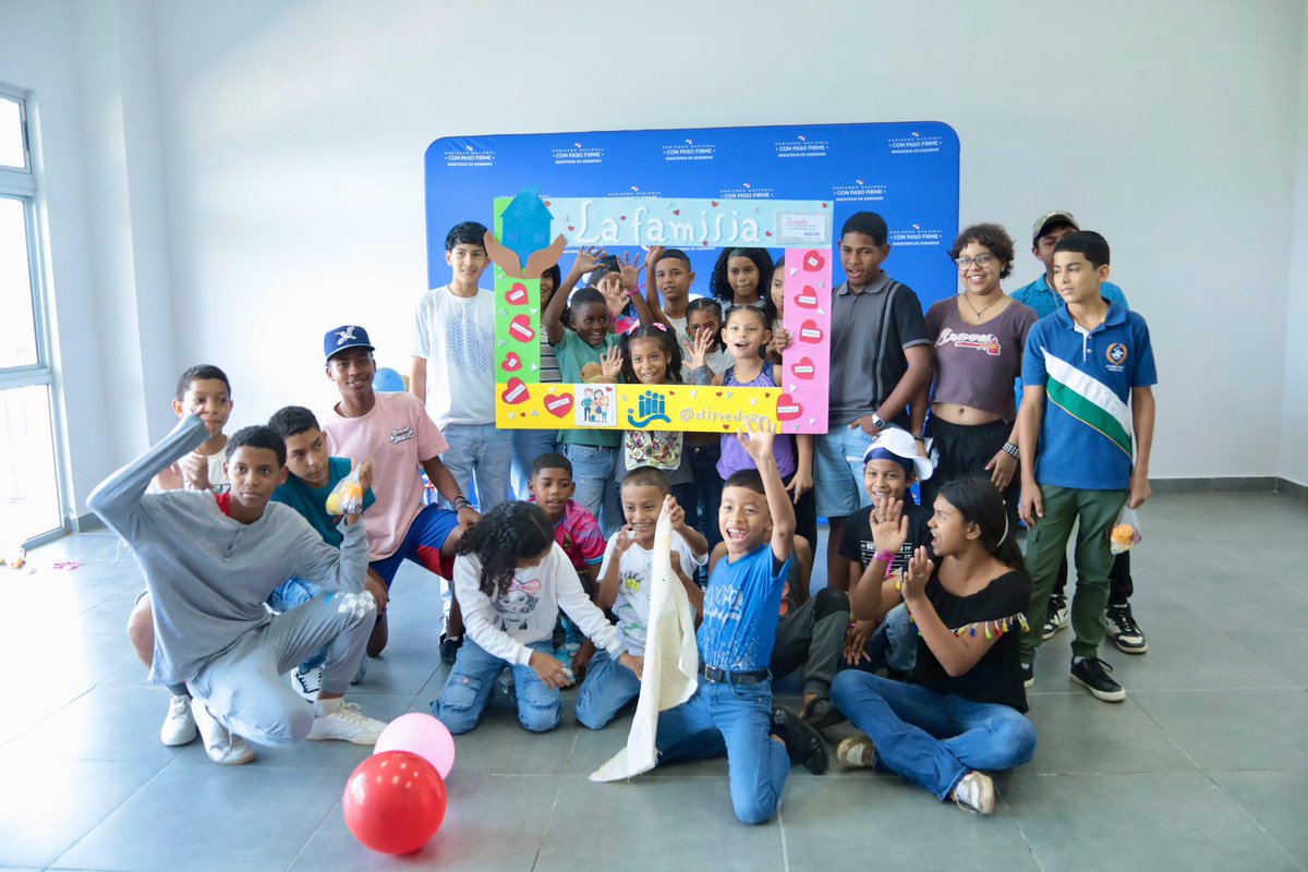 🔥 ¡Más de 160 jóvenes eligen su futuro en Panamá Norte!

Hoy arrancó el “Elige tu Vida Boot Camp” en Parque Norte, una jornada intensa de prevención, disciplina y amor propio 💪❤️