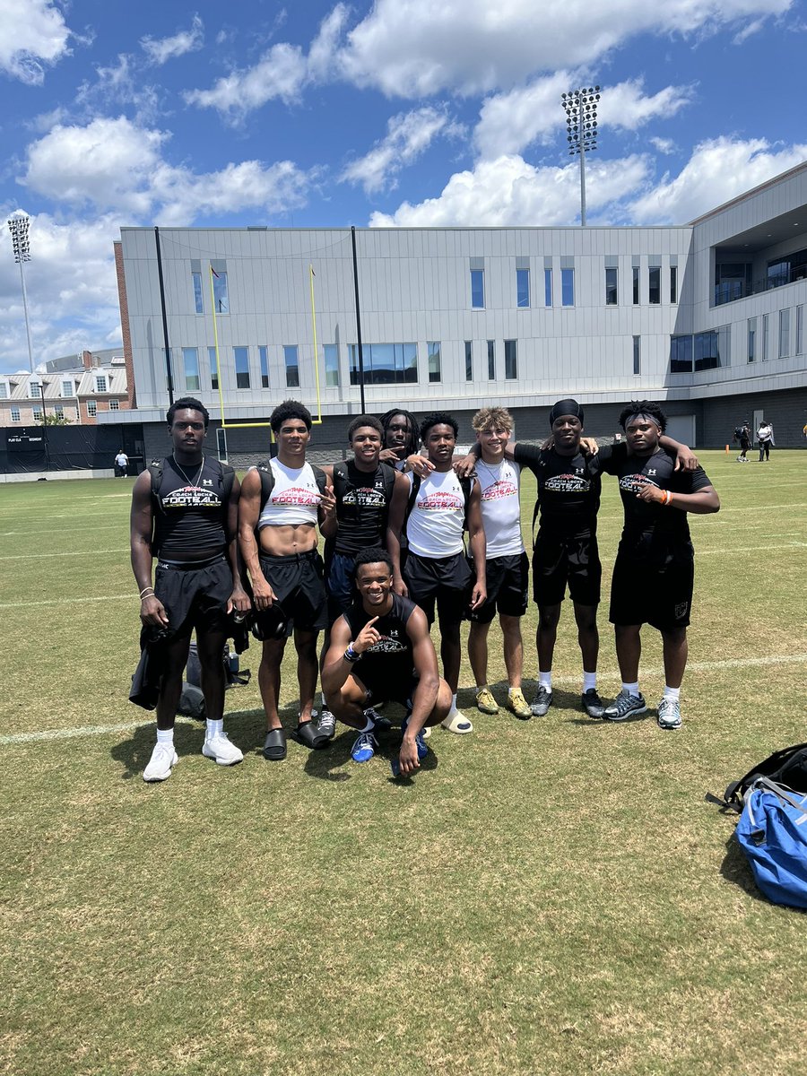 LukeFrayer10's tweet image. Had a great time at the University of Maryland camp with me and teammates!
@TerpsFootball
@4GoLive
@CoachTaylor_23
@STMSaintsFB