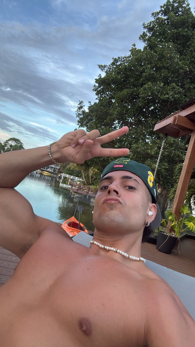 Hoy grabé bastante, me llega el cable, se lo mando a series por drive y sube todo mañana? Jeeee