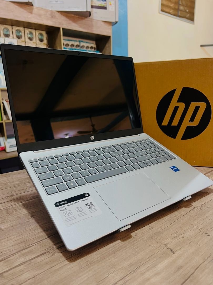 PussinB545's tweet photo. 💻 HP Laptop 15-fd0005dx
Core i5-12e gen 🔥 | RAM 8Go | SSD 512Go | Écran 15" tactile FHD
💨 Ultra fluide, multitâche &amp; pro
📦 Neuf, garanti 1 an + facture normalisée 
💰 360K FCFA
📍 Cotonou
📞 01 62 03 20 03
📧 https://t.co/N9BgC9cCkz.bj@gmail.com
retweet apprécié 🙏 https://t.co/WwSHi6kcLU