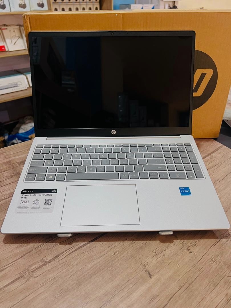 PussinB545's tweet photo. 💻 HP Laptop 15-fd0005dx
Core i5-12e gen 🔥 | RAM 8Go | SSD 512Go | Écran 15" tactile FHD
💨 Ultra fluide, multitâche &amp; pro
📦 Neuf, garanti 1 an + facture normalisée 
💰 360K FCFA
📍 Cotonou
📞 01 62 03 20 03
📧 https://t.co/N9BgC9cCkz.bj@gmail.com
retweet apprécié 🙏 https://t.co/WwSHi6kcLU