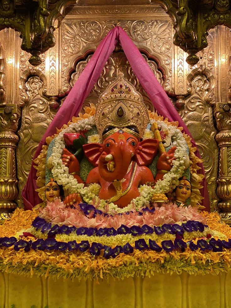 सर्व सुख देने वाले रिद्धि सिद्धि दाता पाप को माफ कर पुण्य प्रदान करें गणपति बप्पा मोरिया जय श्री गणेश