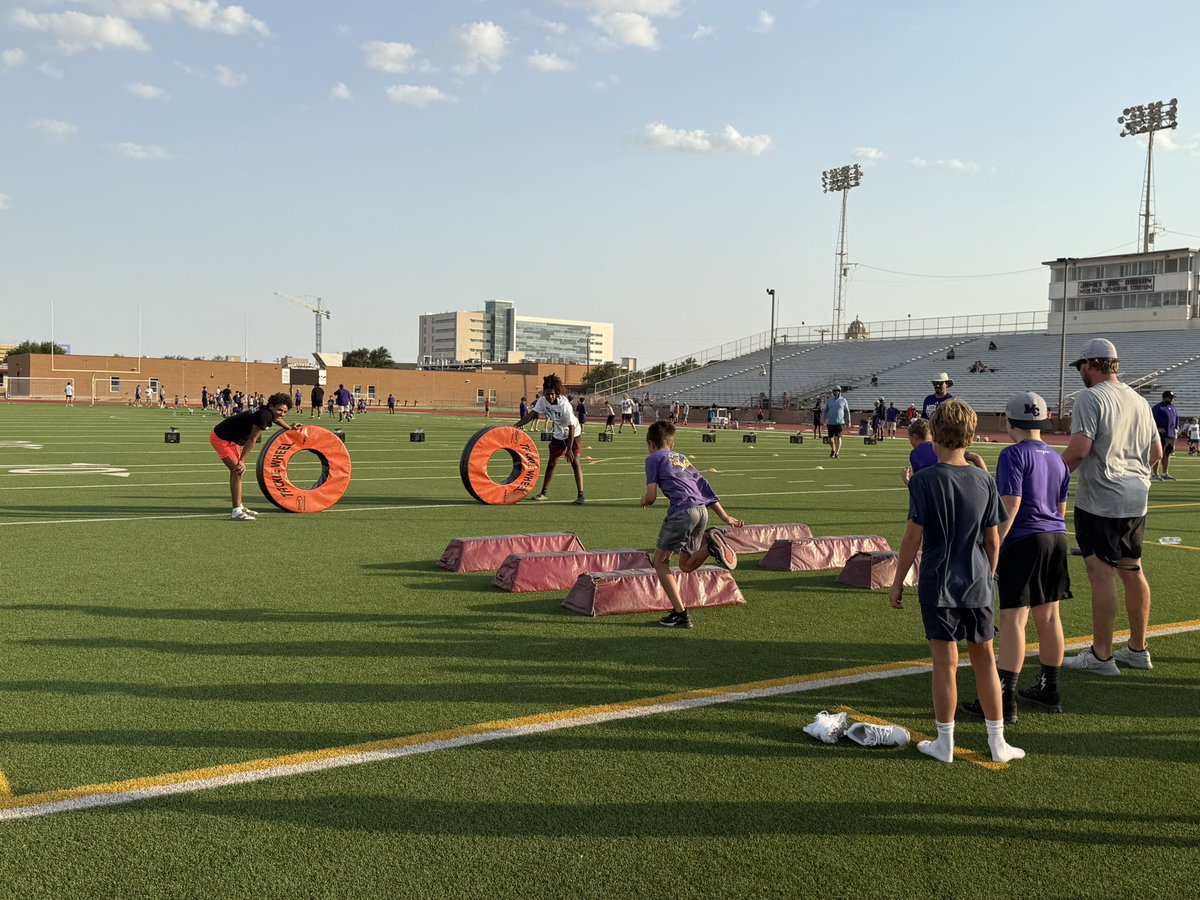 Devin Rodriquez 28’ DB/QB/ATH (@devin_r2028) on Twitter photo Happy to have had the opportunity to help out at the Bulldog Football Fun Camp this week.
<a href="/midlandhighfb/">Midland High Football</a> <a href="/Coach_Fortune/">Thad Fortune</a> <a href="/CoachCam36/">Brian Cameron, Ed.D.</a> <a href="/CoachWolfle/">Kyle Wolfle</a> <a href="/Coach__OMalley/">Coach O’Malley</a> Happy to have had the opportunity to help out at the Bulldog Football Fun Camp this week.
<a href="/midlandhighfb/">Midland High Football</a> <a href="/Coach_Fortune/">Thad Fortune</a> <a href="/CoachCam36/">Brian Cameron, Ed.D.</a> <a href="/CoachWolfle/">Kyle Wolfle</a> <a href="/Coach__OMalley/">Coach O’Malley</a>