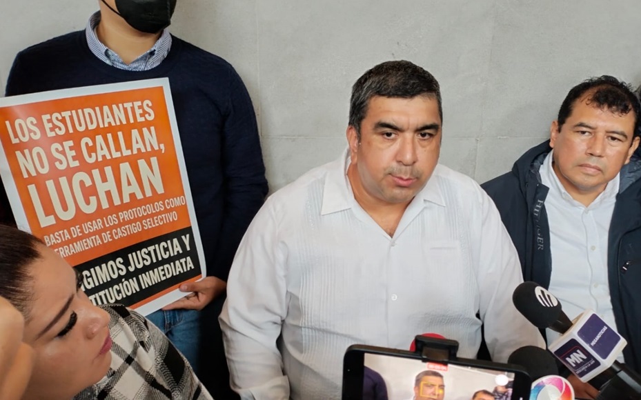 Ex director de Prepa Juárez SEV le quita cargo y plaza con expediente sin mancha. | Billie Parker Noticias billieparkernoticias.com/ex-director-de…