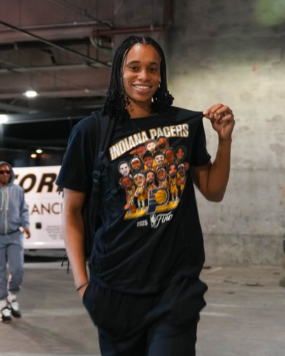 reppin’ the blue &amp; gold 💙💛

squad pulled up to tonight’s game in <a href="/Pacers/">Indiana Pacers</a> gear for tonight’s <a href="/NBA/">NBA</a> Finals game in Indy 🔥