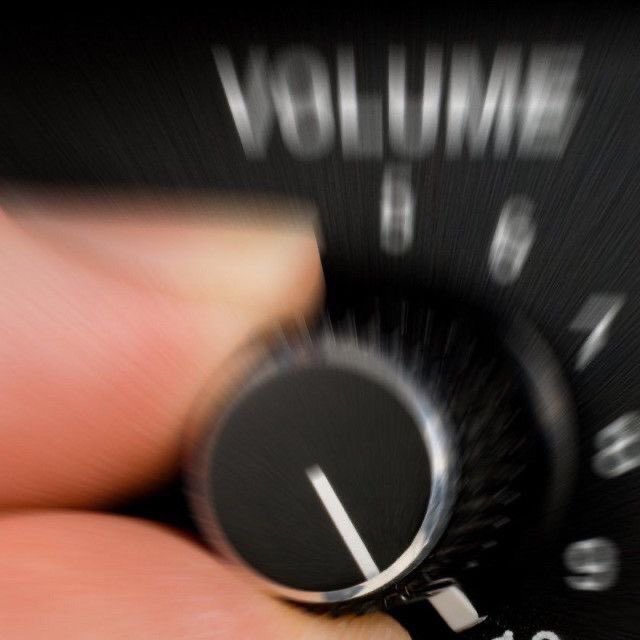 PORQUE NO EXISTE UNIVERSIDAD EN LA QUE ENSEÑEN A AMAR COMO SE DEBE, NO EXISTE UN LIBRO QUE DIGA CUANTO DUELE,ME ESTOY MURIENDO DE AMOR PERO CURARME SI NO ESTÁS, NO SE PUEDEEEEEEEEEEE