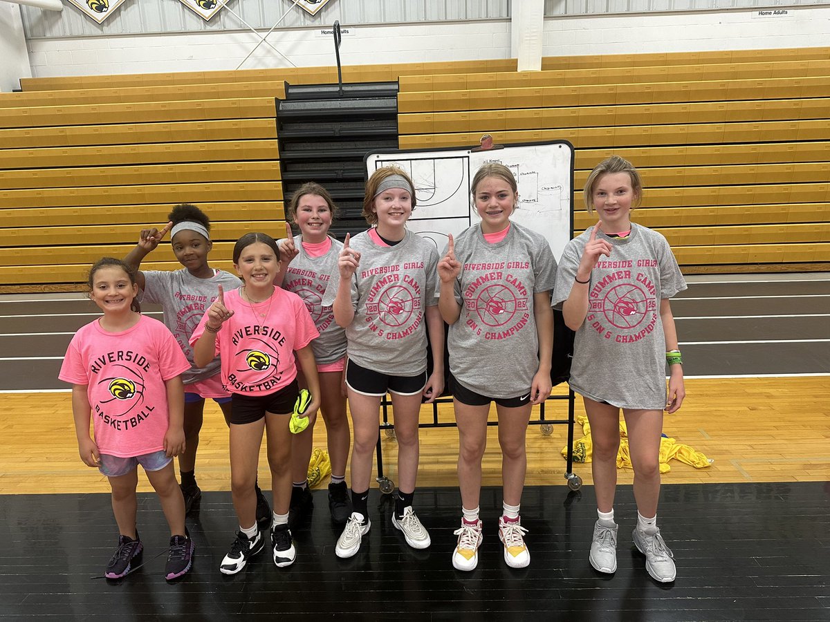 Coach Fulton (@brianfulton34) on Twitter photo We had a great time spending this past week with future Riverside basketball players. Lots of fun and learning. Chipmunks won the 5 vs 5 tournament with defense and team first play. 🦫🏀💪💛🖤
<a href="/RHSCourtsideCLB/">Courtside Club - Riverside HS Girls Basketball</a> <a href="/Riverside_athl/">Riverside Athletics</a> We had a great time spending this past week with future Riverside basketball players. Lots of fun and learning. Chipmunks won the 5 vs 5 tournament with defense and team first play. 🦫🏀💪💛🖤
<a href="/RHSCourtsideCLB/">Courtside Club - Riverside HS Girls Basketball</a> <a href="/Riverside_athl/">Riverside Athletics</a>