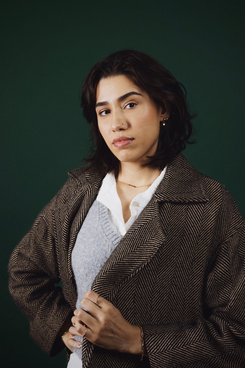 Some recent headshots for portfolio ❤️‍🔥 (There are also the ones that isnt edit and just minor touch up)
Retweet if you can please 🤝 trying to reach people that shares common interest, dont matter where they’re from! It is very much appreciate it my fellow crew ♥️